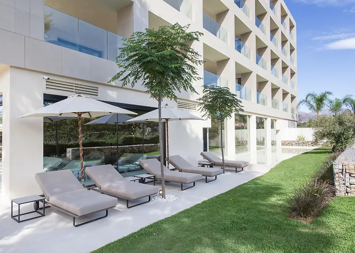 The Oasis By Don Carlos Resort (Adults Only) Marbella